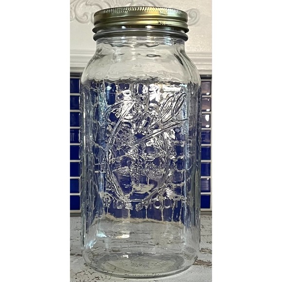 Vintage Ball Clear Half Gallon Glass Mason Jar with Twist on Lid - Picture 4 of 10